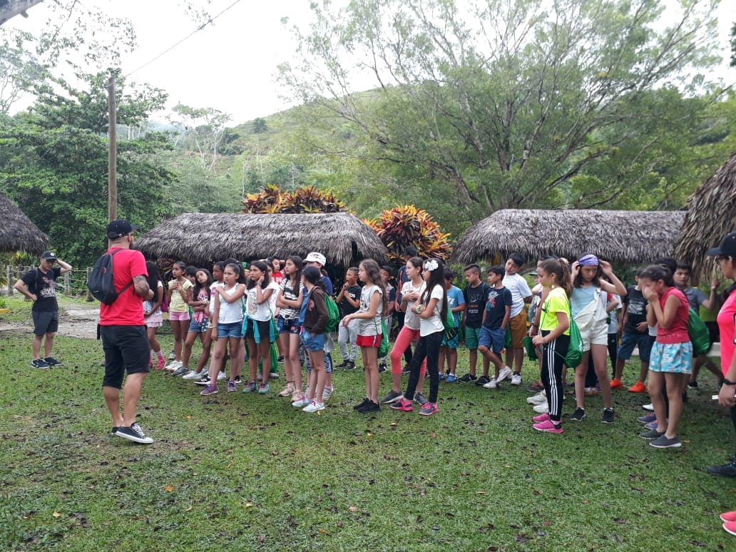 Actividades ecológicas en Rïo Claro Doradal
