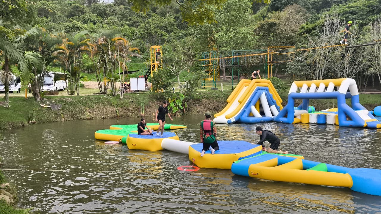 Operadores de convivencias en La Mesa