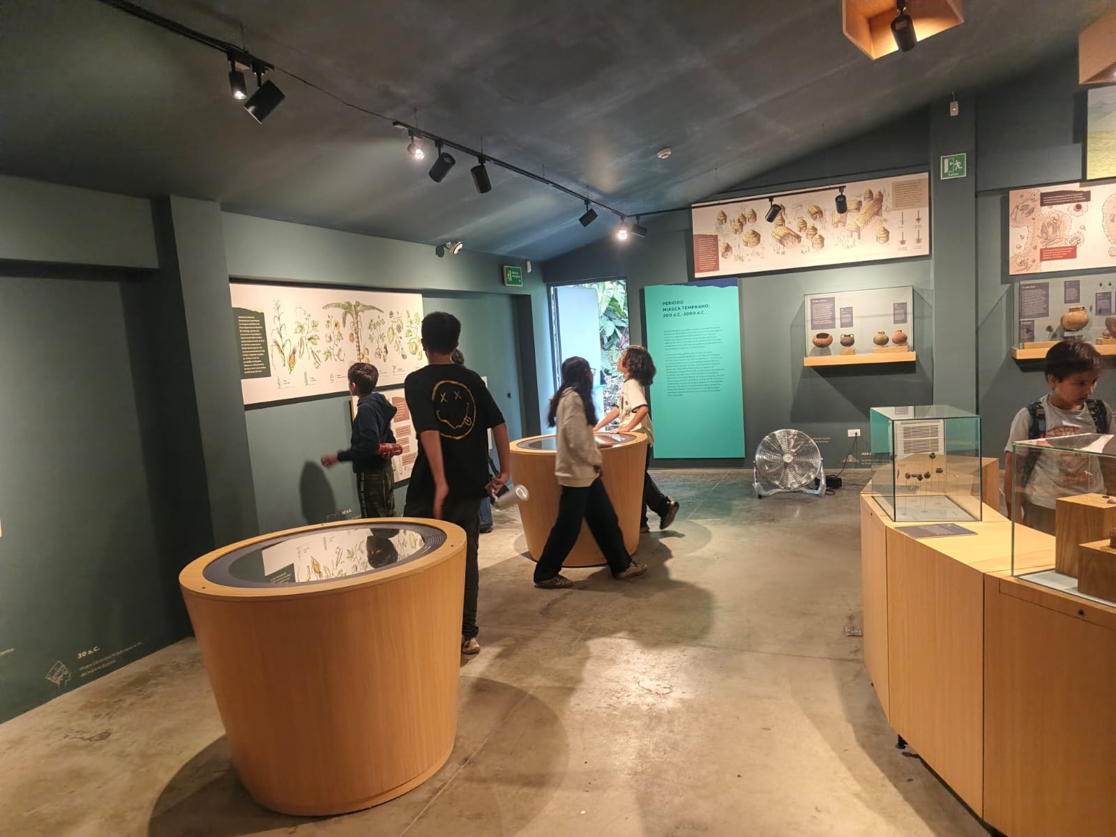 Actividades de apredizaje en el museo del Agroparque Mutis con Awalí